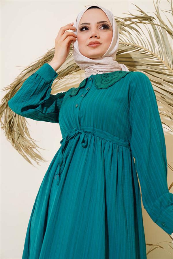 Half Buttoned Lace Collar Dress Emerald