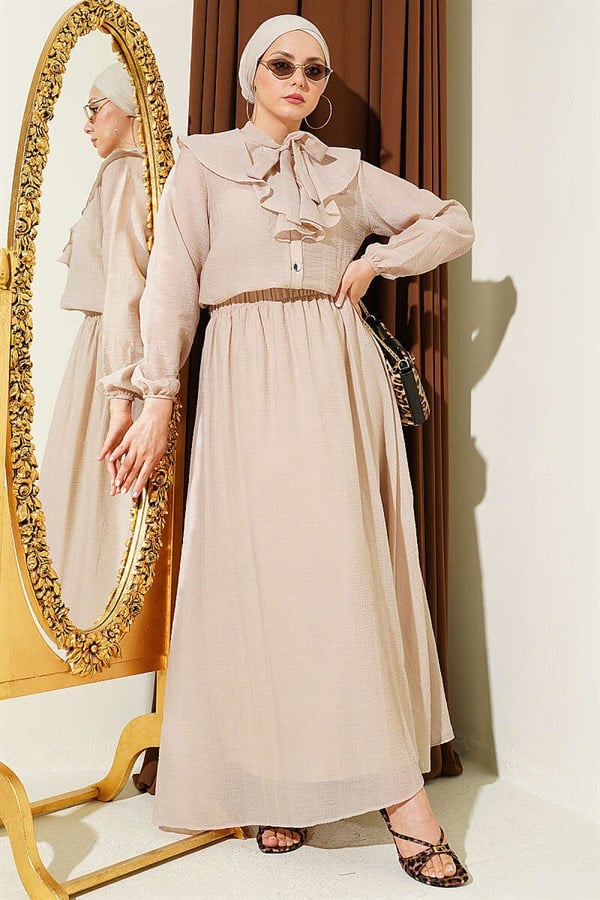 Beige 2 Piece Set with Ruffled Collar and Lace-Up Skirt