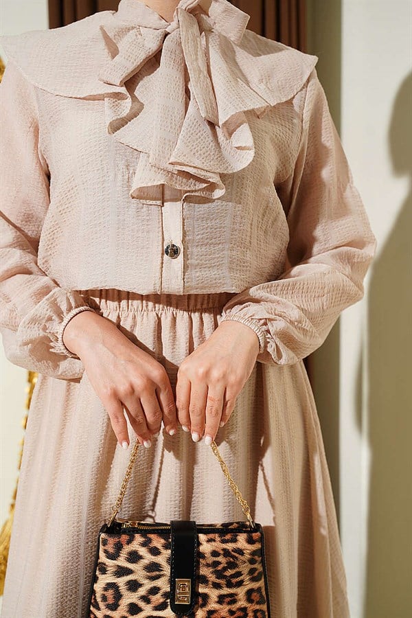 Beige 2 Piece Set with Ruffled Collar and Lace-Up Skirt