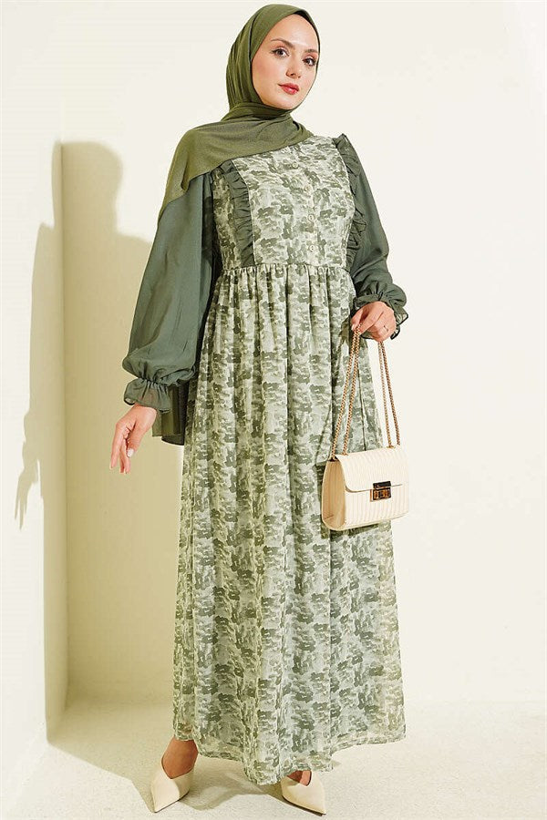 Green Chiffon Dress with Ruffled Collar and Pattern