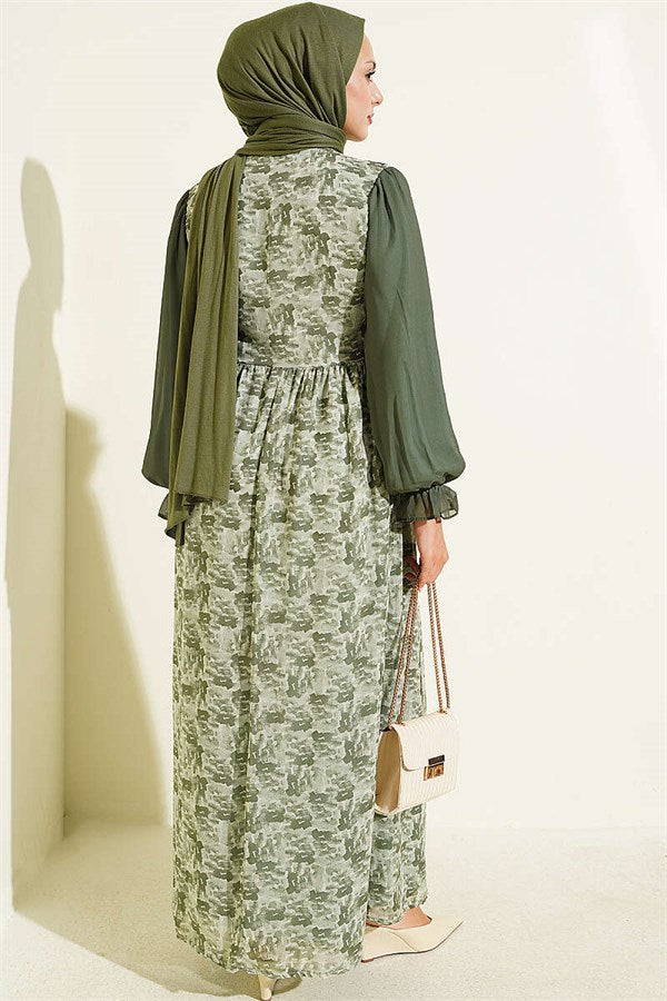 Green Chiffon Dress with Ruffled Collar and Pattern