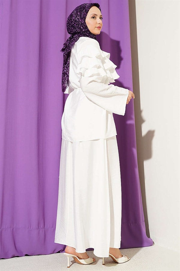 2 Piece Set with Ruffled Collar and Skirt, Ecru