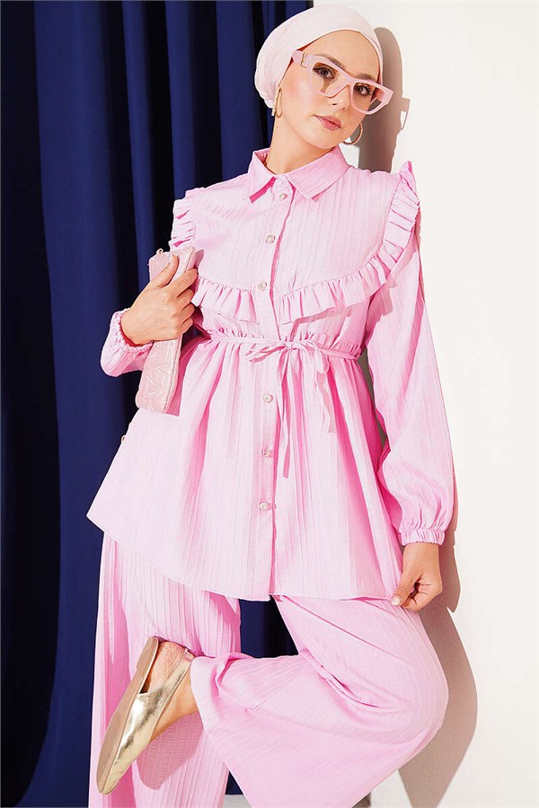 Pink Two-Piece Set with Ruffled Collar and Tie Closure