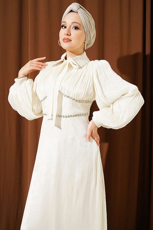 Cream Embellished Evening Dress with Bow Collar