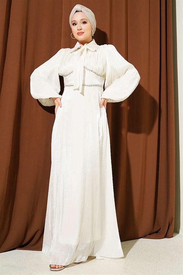 Cream Embellished Evening Dress with Bow Collar
