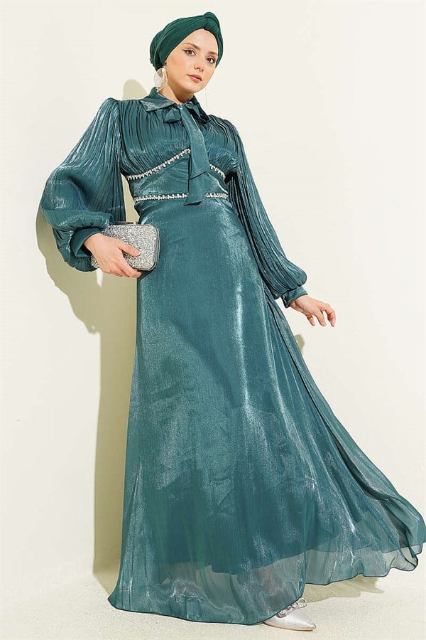 Emerald Green Embellished Evening Dress with Bow Collar