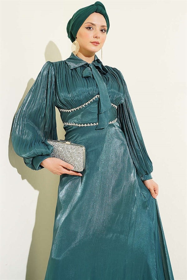 Emerald Green Embellished Evening Dress with Bow Collar