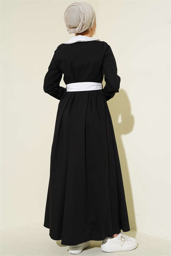 Black Full-Length Dress with Collar Trim and Metal Buttons