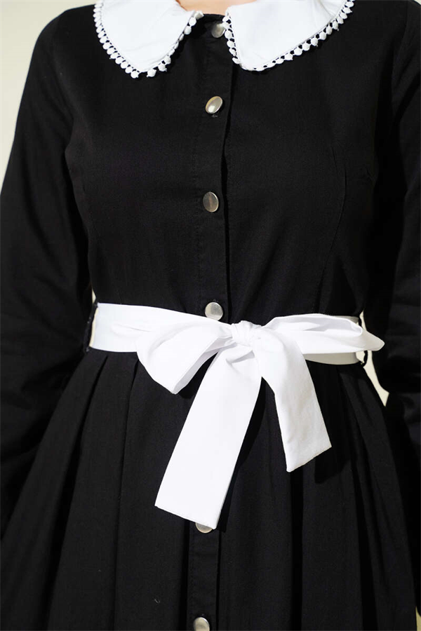 Black Full-Length Dress with Collar Trim and Metal Buttons