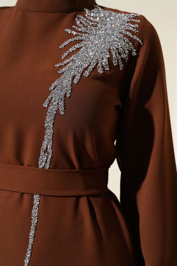 Stone Collar Belted Dress Brown