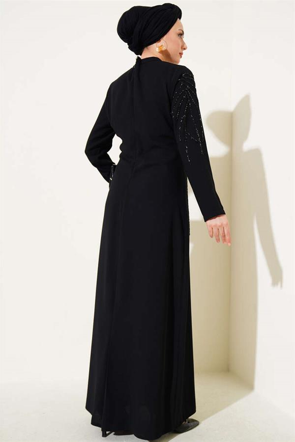 Collar and Shoulder Stoned Plus Size Crepe Dress Black