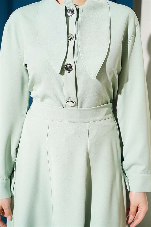 2 Piece Set Skirt with Tie Neckline, Light Green
