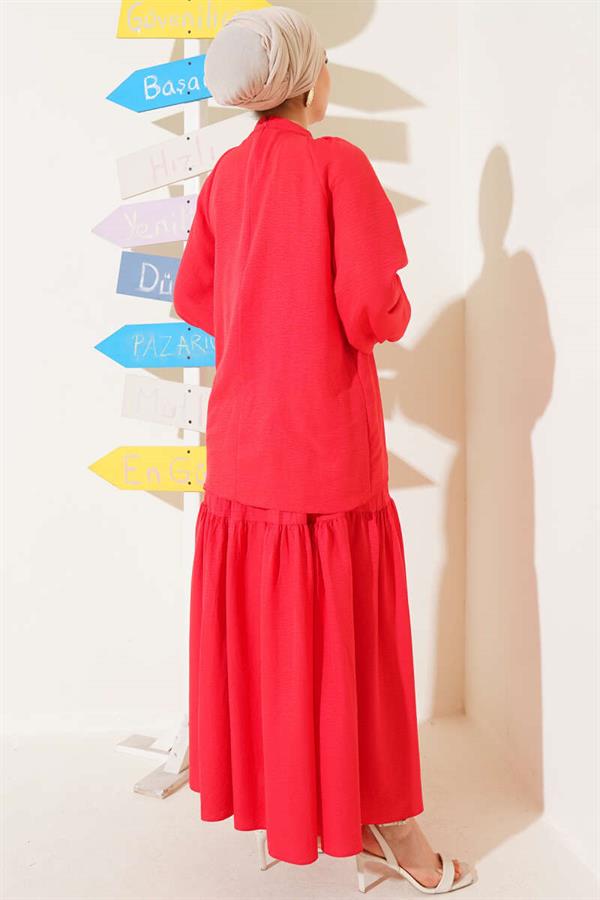 Alizarin 2 Piece Set with Pleated Collar and Skirt