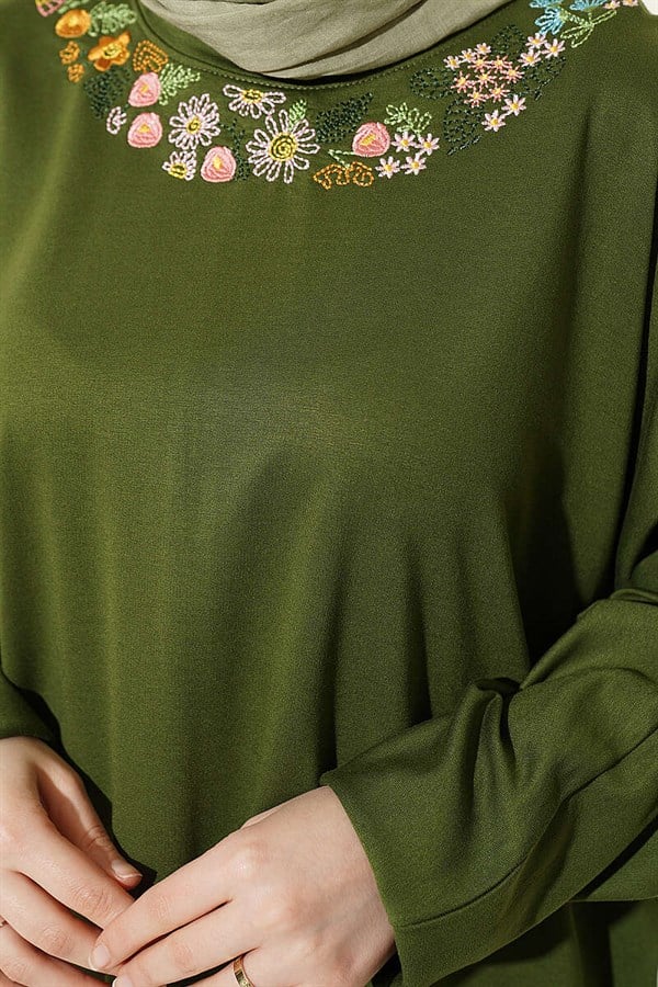 Loisha Tunic with Floral Embroidered Collar, Green