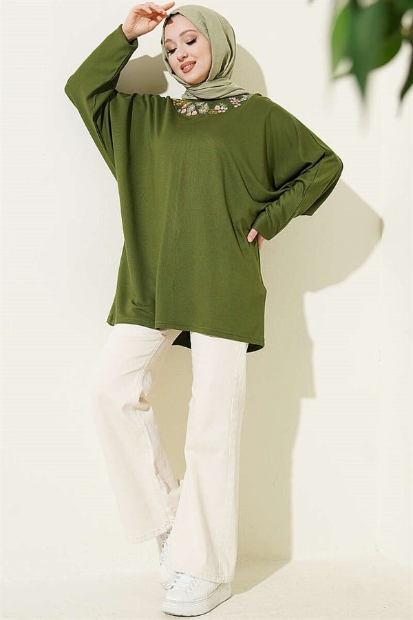 Loisha Tunic with Floral Embroidered Collar, Green