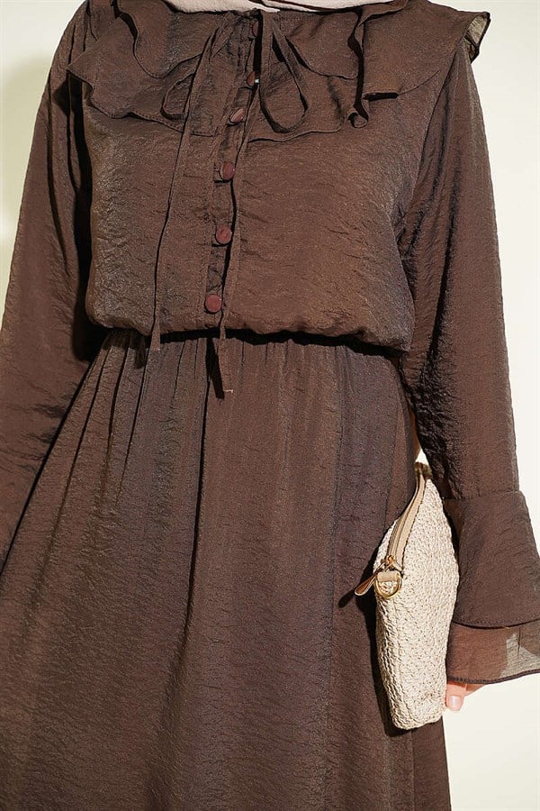 Brown Skirt Set with Ruffled Collar and British Button Closure