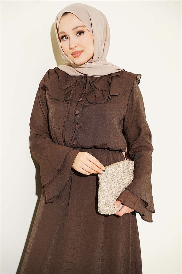 Brown Skirt Set with Ruffled Collar and British Button Closure