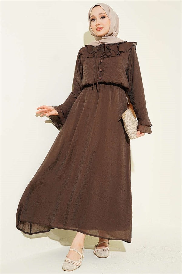 Brown Skirt Set with Ruffled Collar and British Button Closure