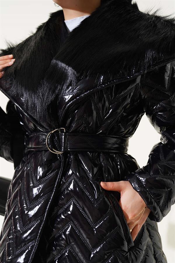 Shiny Coat with Fur Collar Black