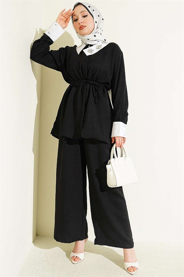2 Piece Set with embellished collar and hidden buttons, black.