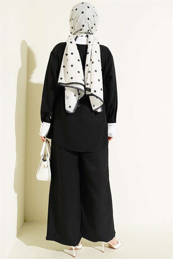 2 Piece Set with embellished collar and hidden buttons, black.