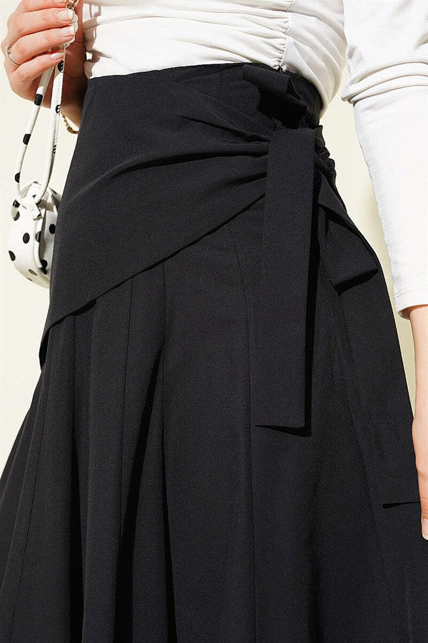 Side Tie Detail Skirt, Black