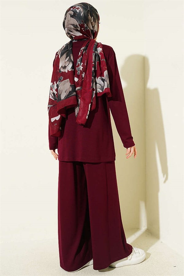 Loysa 2 Piece Set with Side Gathering Detail, Burgundy