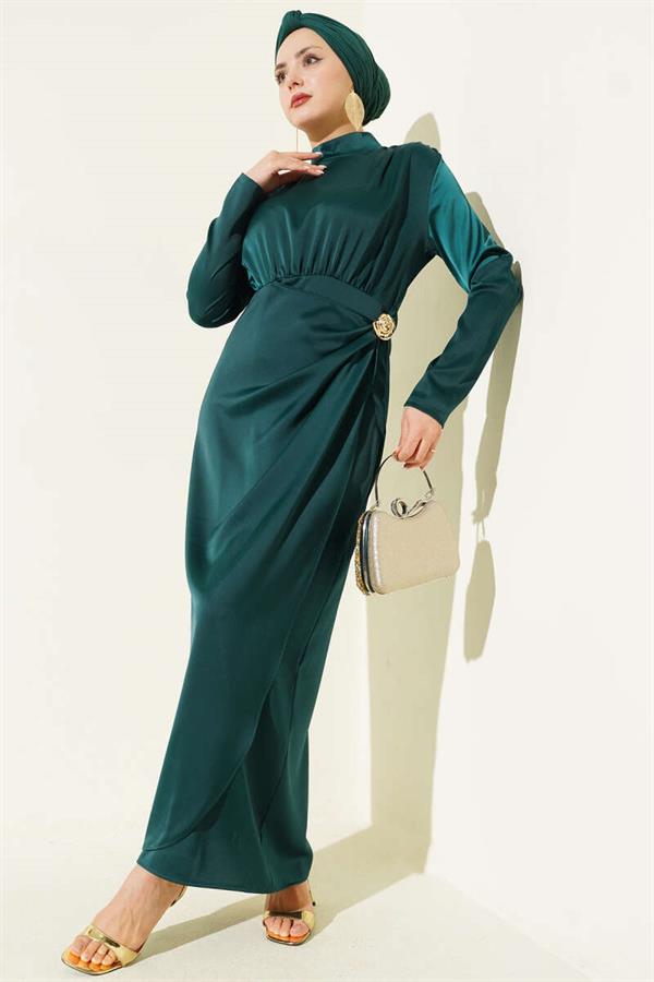 Emerald Green Satin Evening Dress with Side Gathering and Gold Buckle