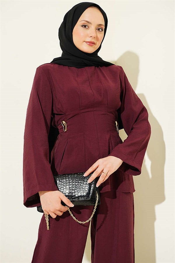 Side Gold Buckle Pleated 2 Piece Set in Burgundy