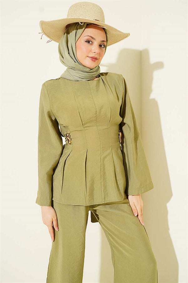 Side Gold Buckle Pleated 2 Piece Set in Light Green