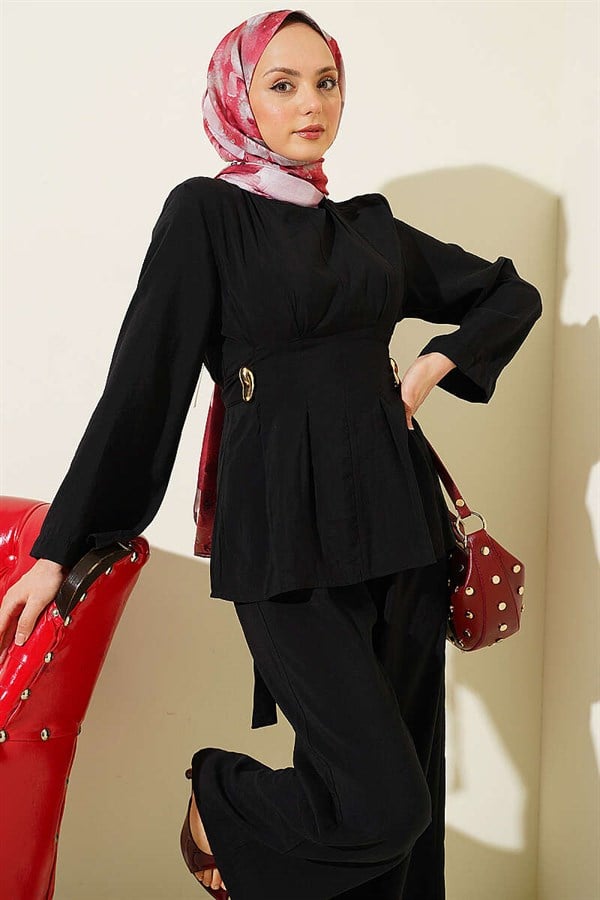 Side Gold Buckle Pleated 2 Piece Set, Black