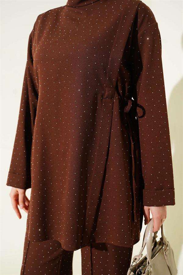 Coffee 2 Piece Set with Side Tunnel and Stone Embellishments