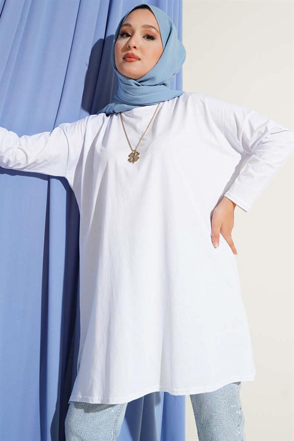 Basic Tunic with Side Slits in White