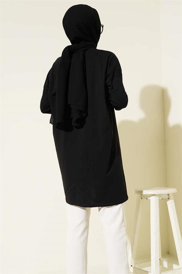 Basic Tunic with Side Slits in Black