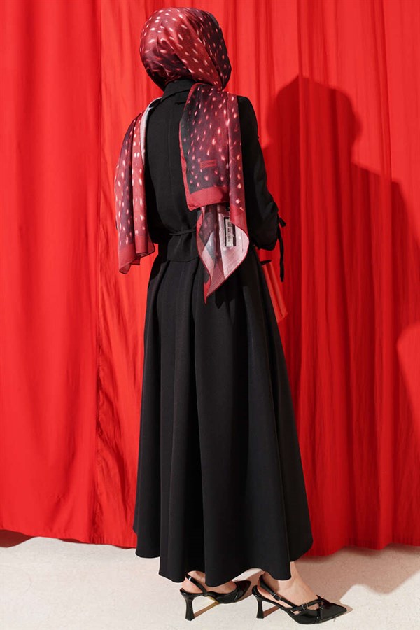 2 Piece Set with side-lace jacket and skirt, black.