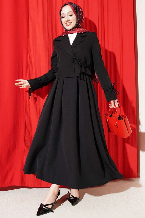 2 Piece Set with side-lace jacket and skirt, black.