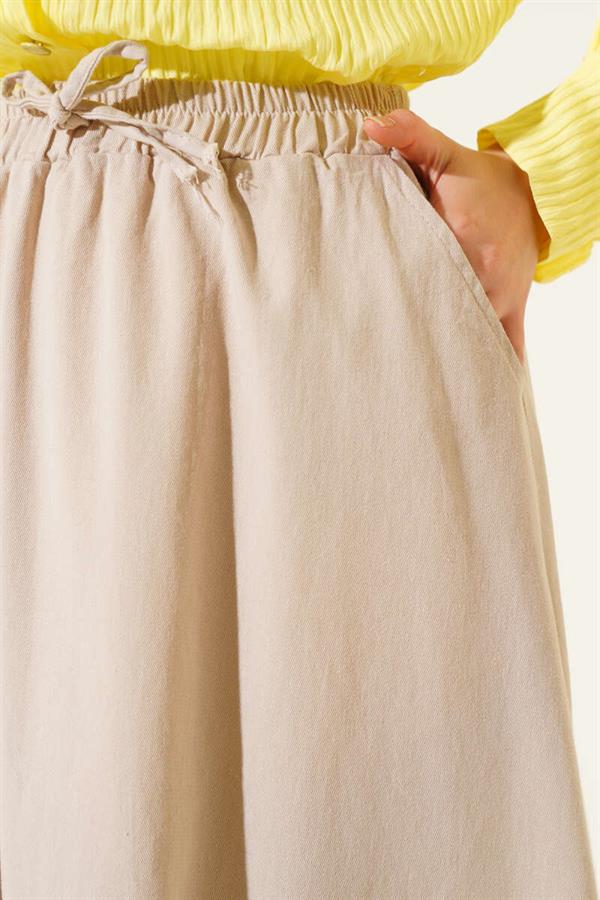 Basic Skirt with Side Pockets Beige