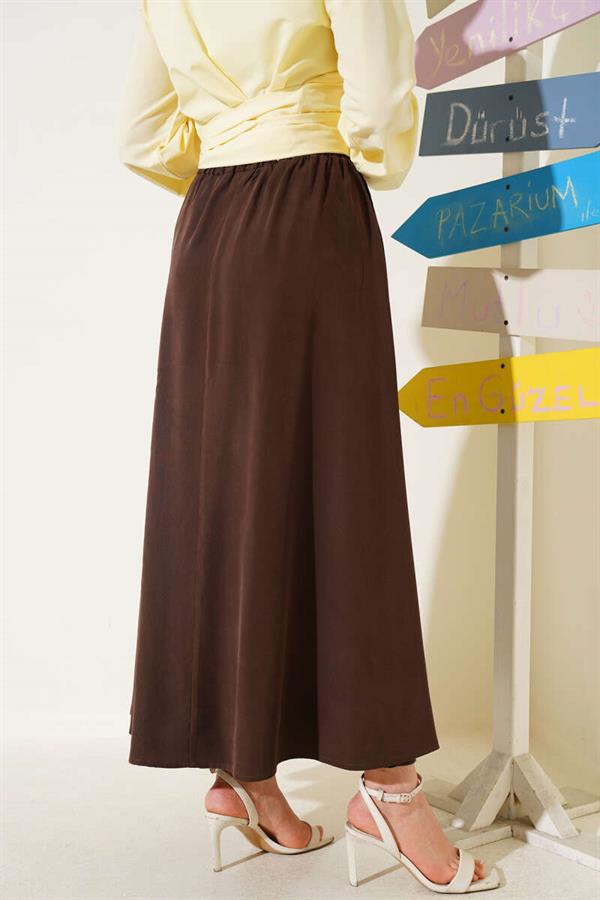 Basic Skirt with Side Pockets Brown