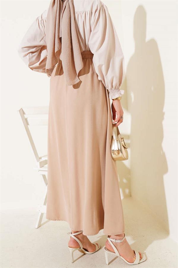 Basic Skirt Latte with Side Pockets