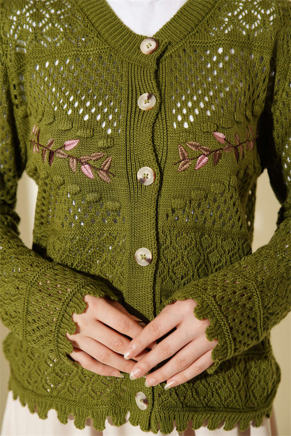 Leaf Embroidered Openwork Short Knit Cardigan Green
