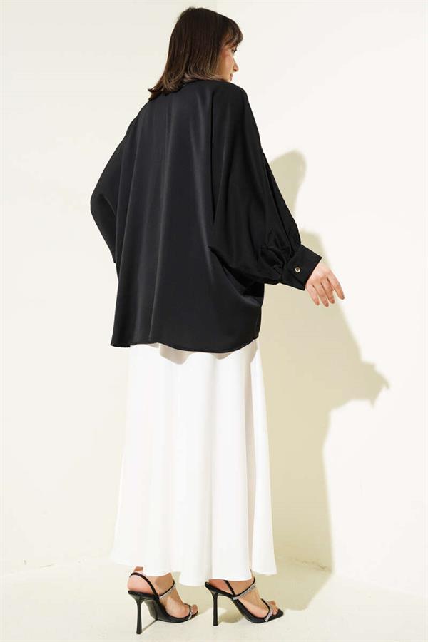Oversize Shirt with Batwing Sleeve Necklace, Black