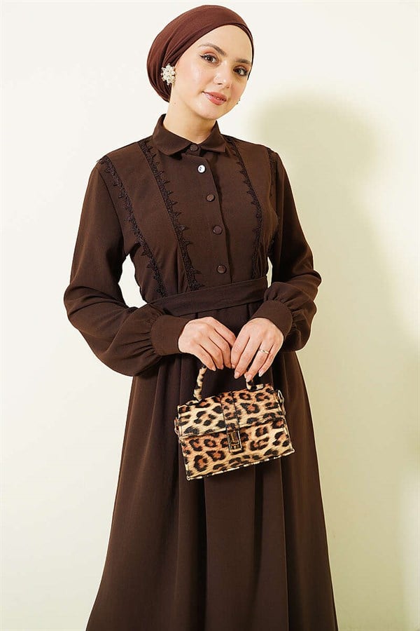 Half-Button Lace Detail Dress in Brown