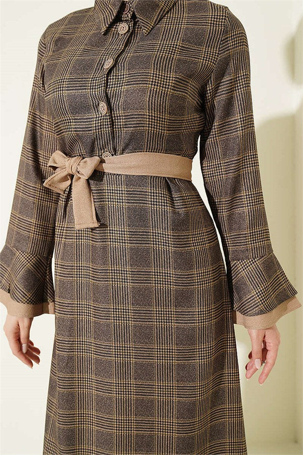 Half-Button Ruffle Detail Dress Green