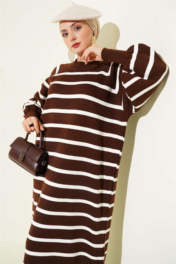Horizontal Striped Basic Knit Dress Brown