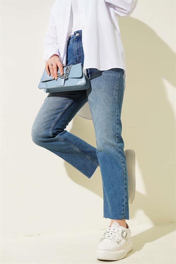 Frayed Detailed Cut Leg Jeans Blue
