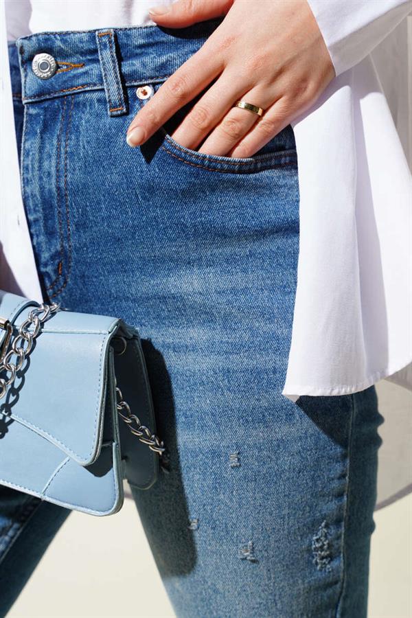 Frayed Detailed Cut Leg Jeans Blue