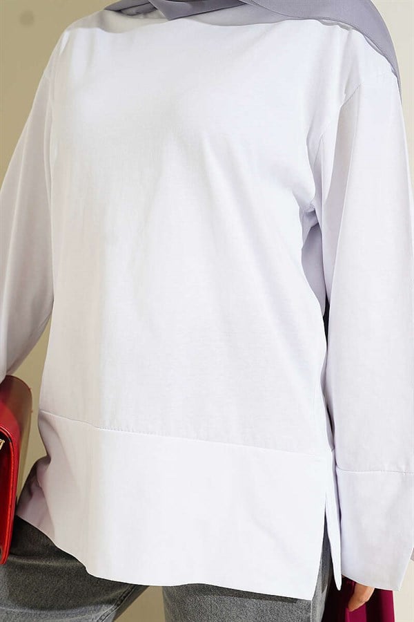 White Tunic with Wide Sleeves and Slit Detail