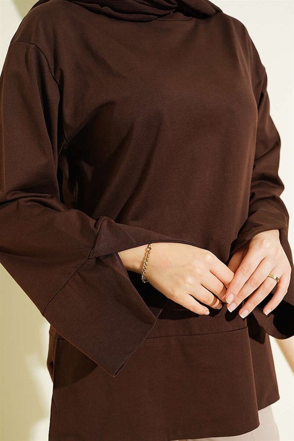 Brown Tunic with Slit Detail and Wide Sleeves
