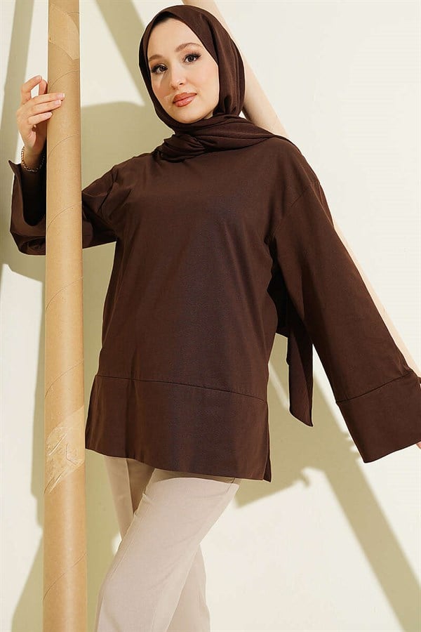 Brown Tunic with Slit Detail and Wide Sleeves
