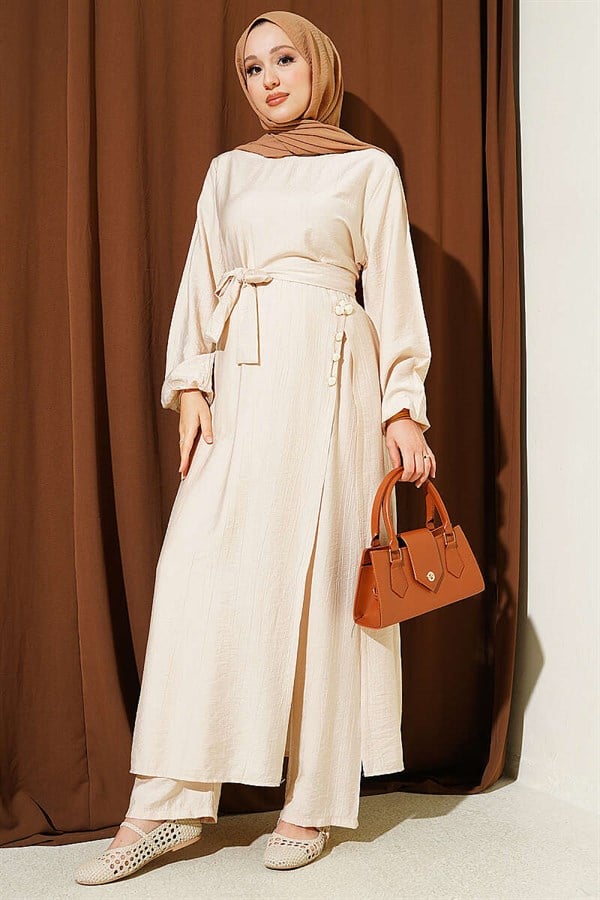 Long Tunic 2 Piece Set with Slit and Floral Accessories, Beige